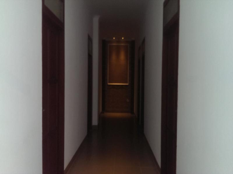 Oyo 1631 Aristo Home Макасар Экстерьер фото